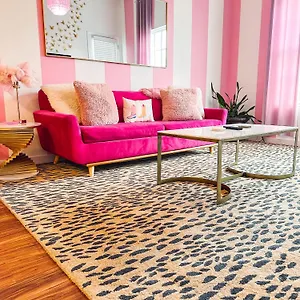 Dolly's Delight - Boutique Bliss Mins From Broadway Holiday home Nashville